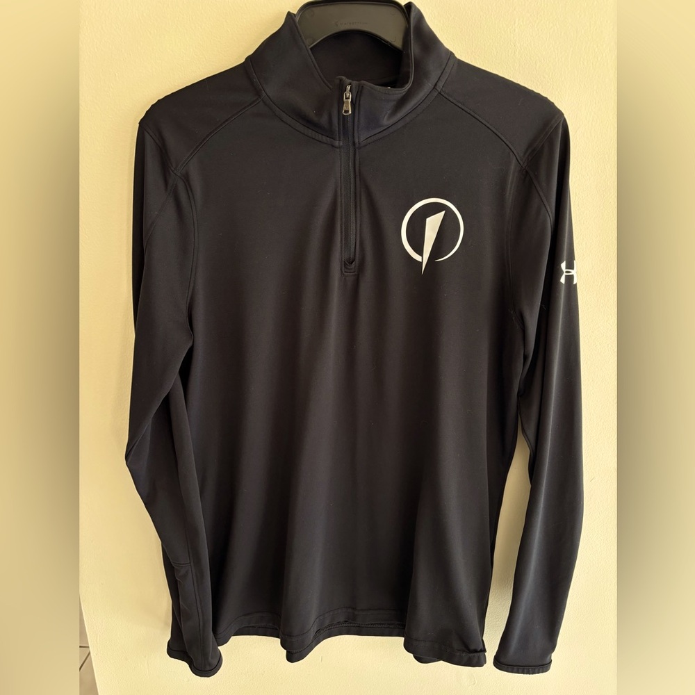 Under  Armour Black Pullover Front Short Zipper Size small